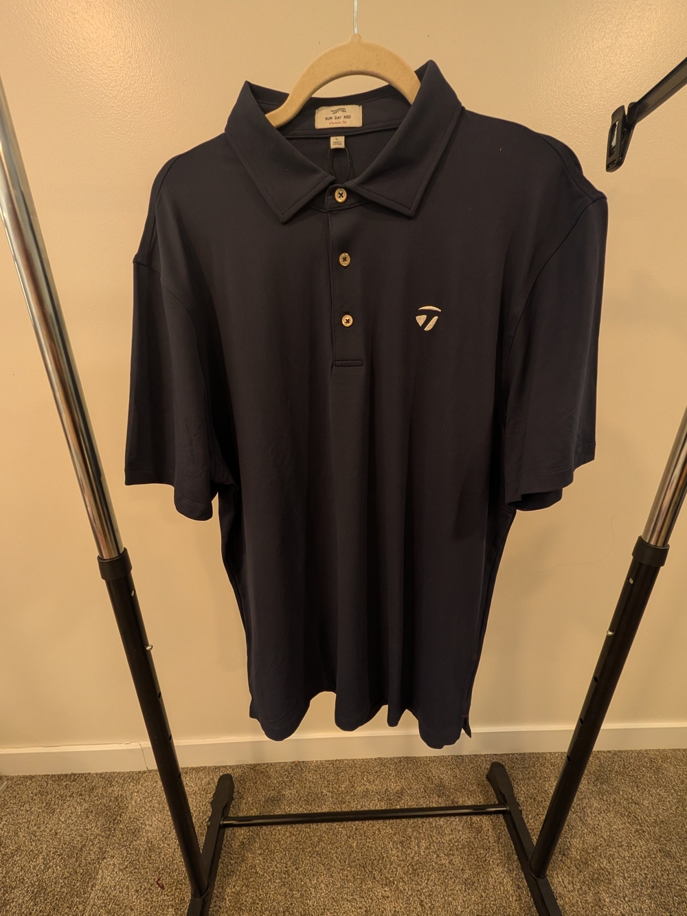 Sun Day Red By Tiger Woods With TaylorMade Logo Navy Short-Sleeve Polo